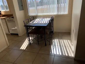 Cottonwood furnished dining table