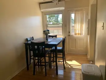 Chapel Townhome dining room