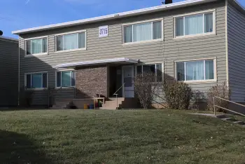 Cottonwood exterior 9
