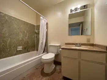 Ponderosa Pines 1BR - Bathroom