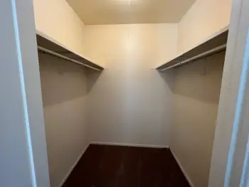 Ponderosa Pines 1BR - Walk in Closet