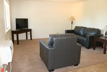Ponderosa Pines 2-bed living room 1