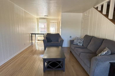 2002-D Livingroom